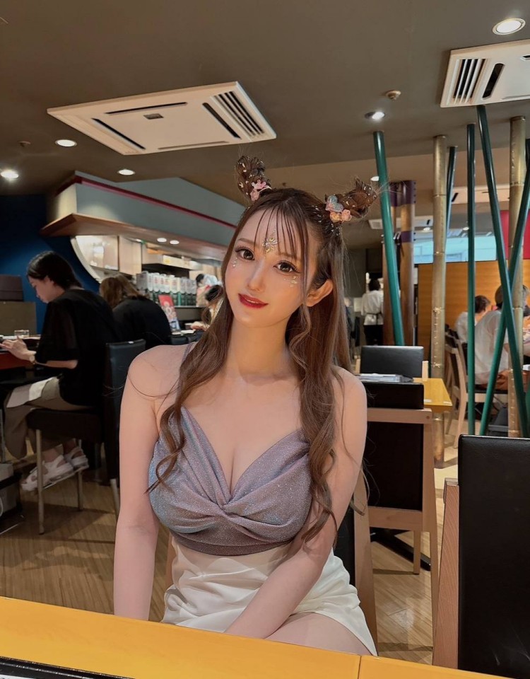穿越到X开放的世界里的小说,免费电影在线观看